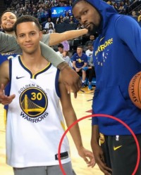 NBA总决赛G5决胜局，库里加冕三分王助勇士夺冠