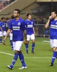 19, 法甲老牌劲旅波尔多降级，球迷抗议管理层  
